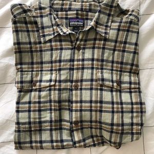 Patagonia lightweight flannel
